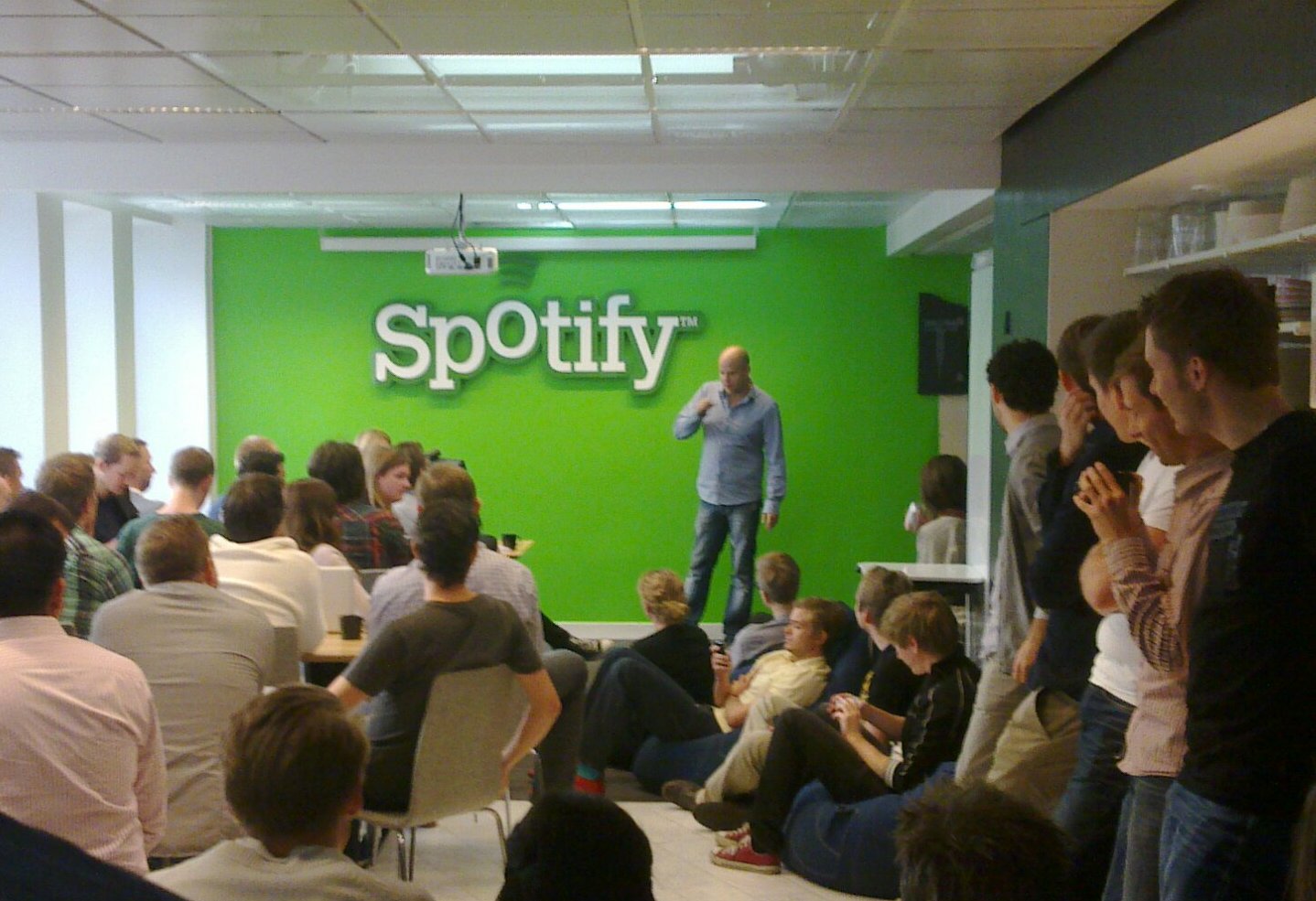 Daniel_Ek_addressing_Spotify_staff