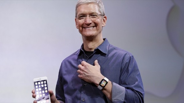 Tim Cook with Apple Watch